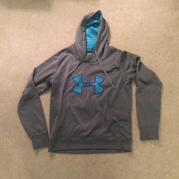 Under Armour Tops - SALE 🤩 Women’s Under Armour Fleece Hoodie